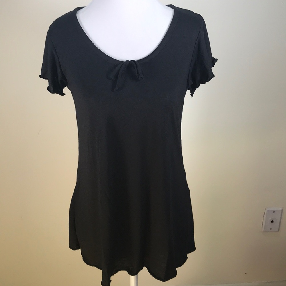 Hot Mama Flutter Sleeved Top